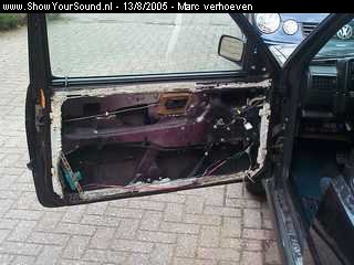 showyoursound.nl - Golf 2 GTI - marc verhoeven - SyS_2005_8_13_2_7_0.jpg - de kale deur dit kan beter dacht ik zo